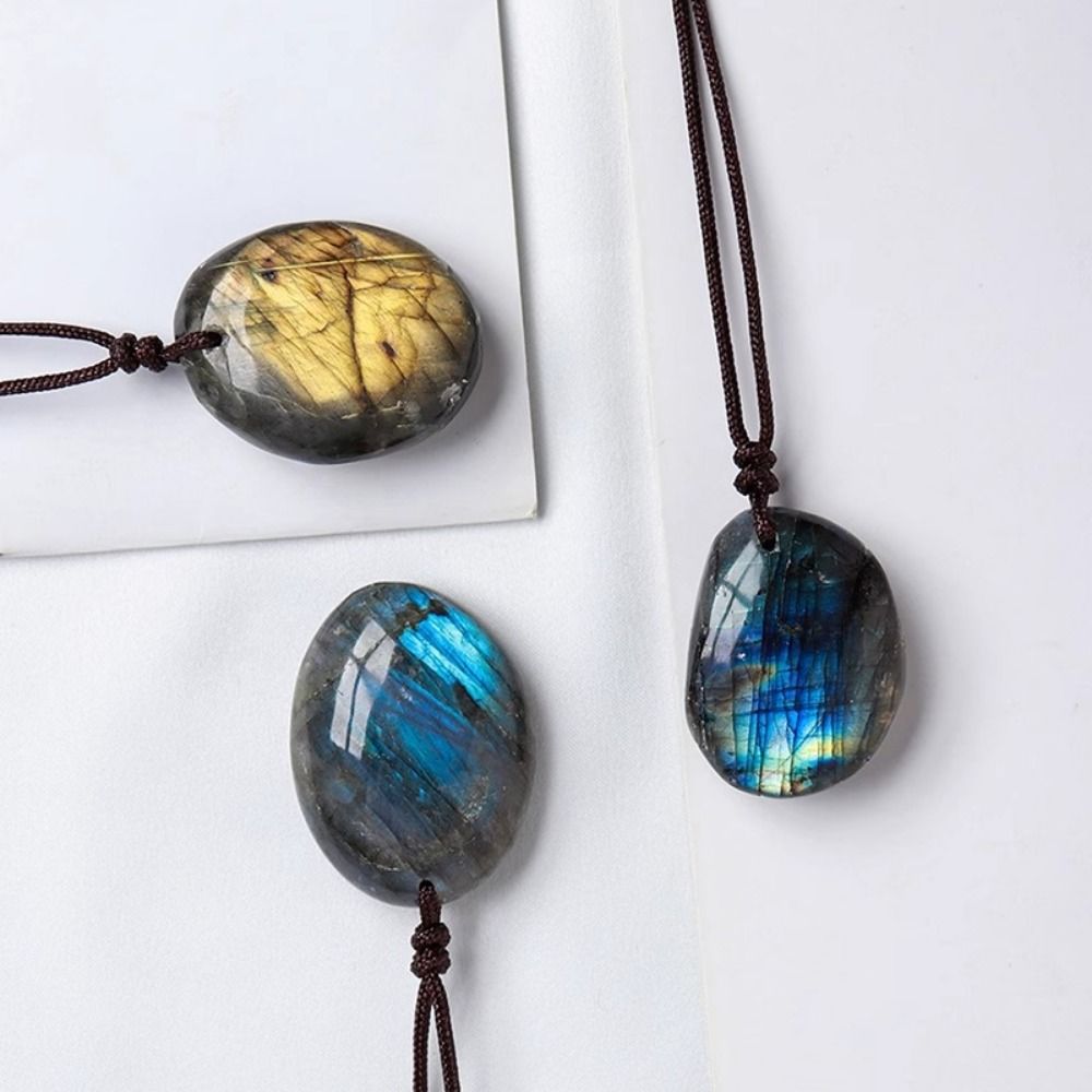 Crystal Pendant Necklace Natural Stone - Pendentif en labradorite naturelle polie, style