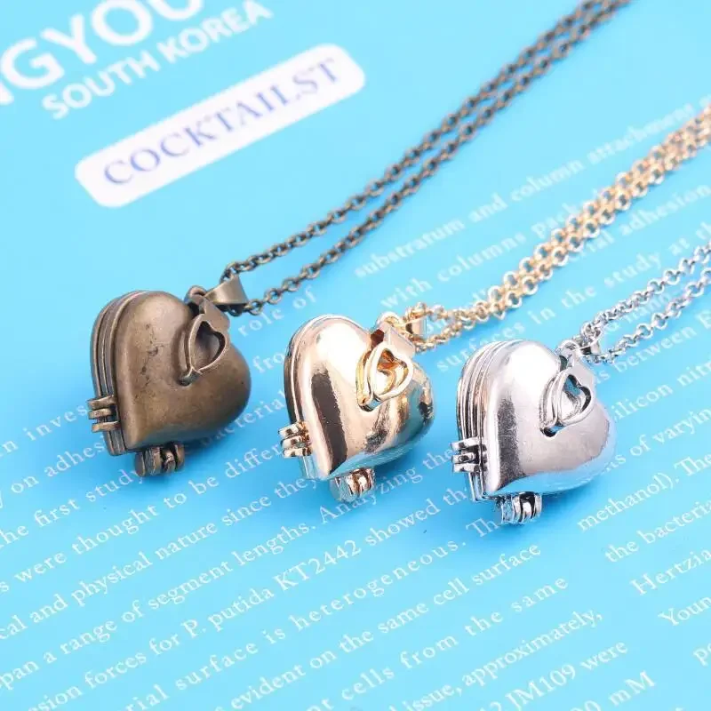 Collier Vintage pliant multico - Heart Locket Necklace Photo avis et prix