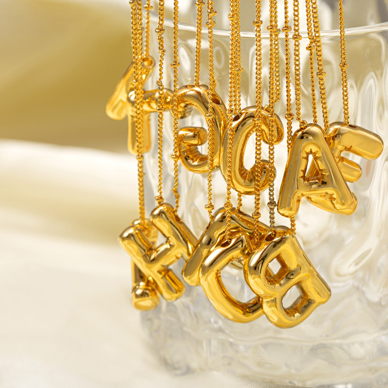 CARLIDANA-Colliers à bulles en - Initial Letter Necklace 18K Gold avis et prix